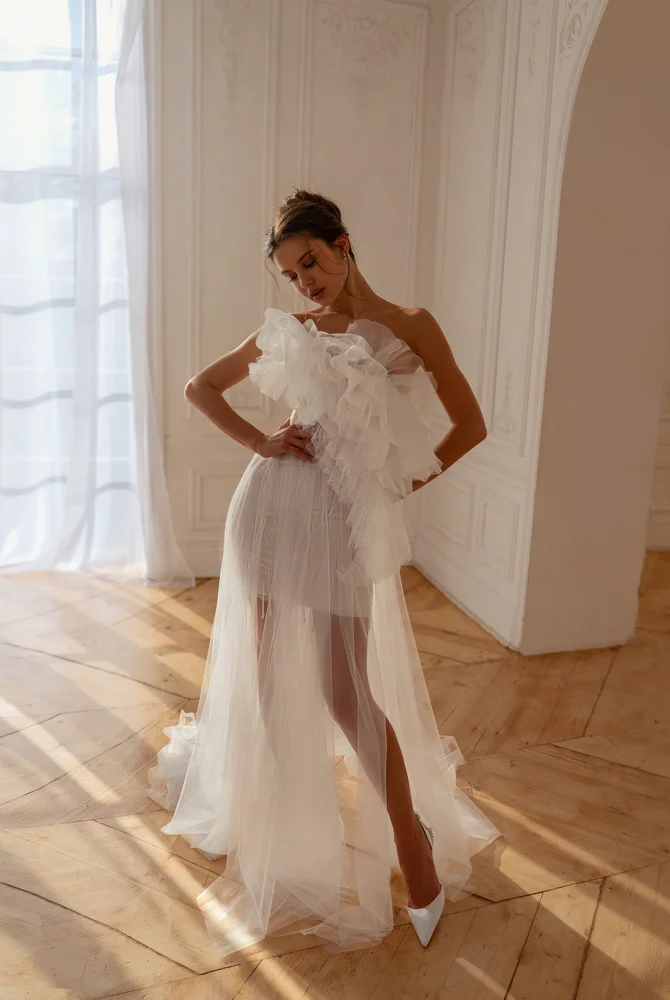 Kleonika with skirt   