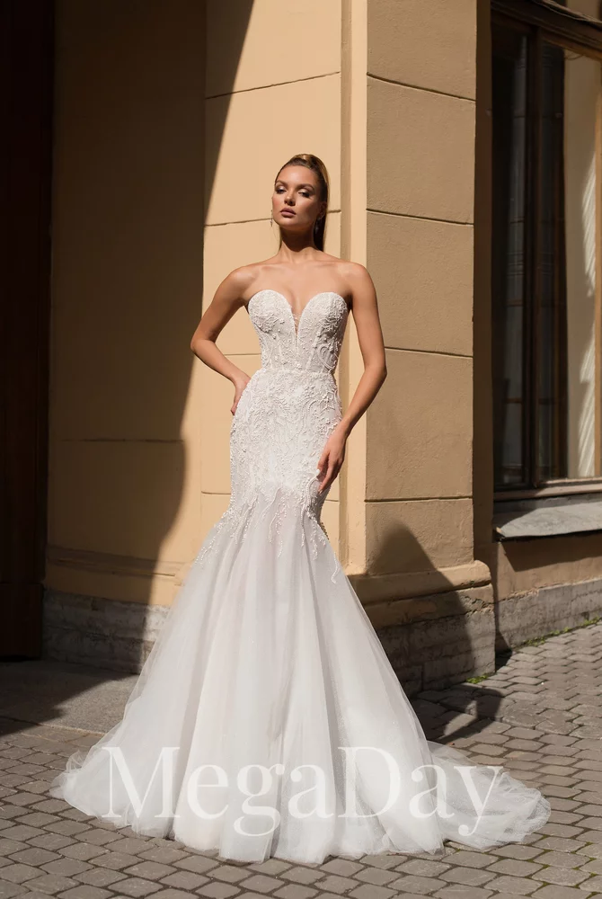 Lavinia(3) 